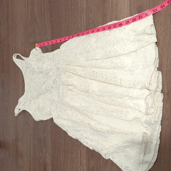 KISMET | White lace lined summer dress, low v back, flared skirt, size small - Picture 8 of 8